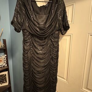 Adrianna Papell Black Ruched Sequin Midi Dress